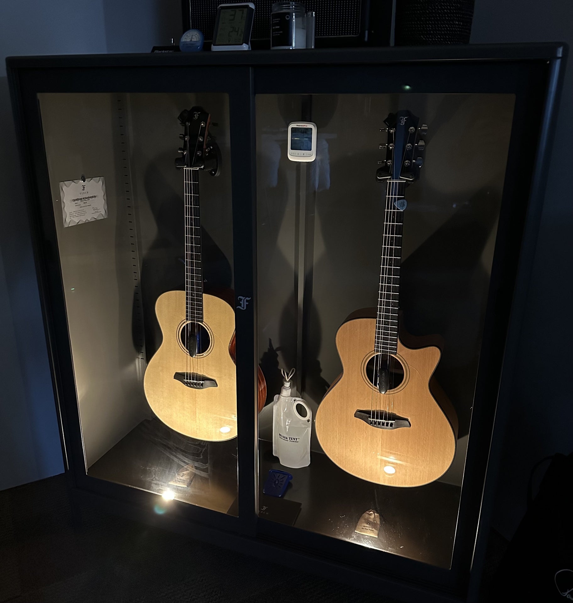 Where do you put your humidifier? - The Acoustic Guitar Forum